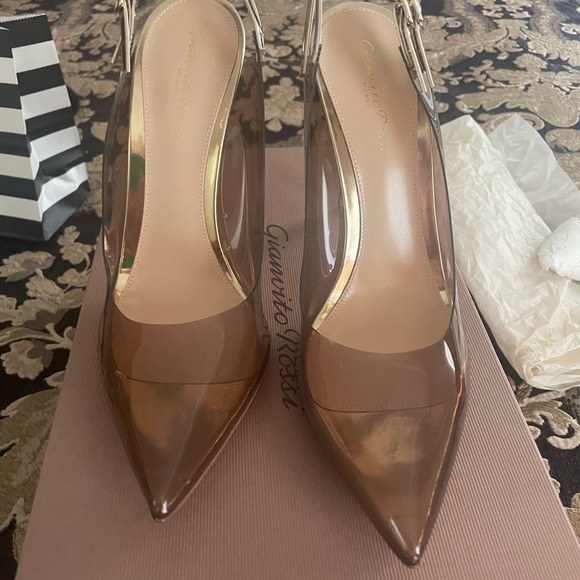 Gianvito Rossi Heels - Picture 1 of 7